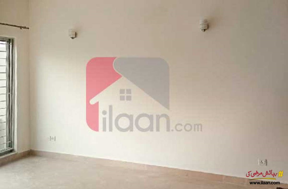 10 Marla House for Rent (First Floor) in Phase 5, DHA Lahore