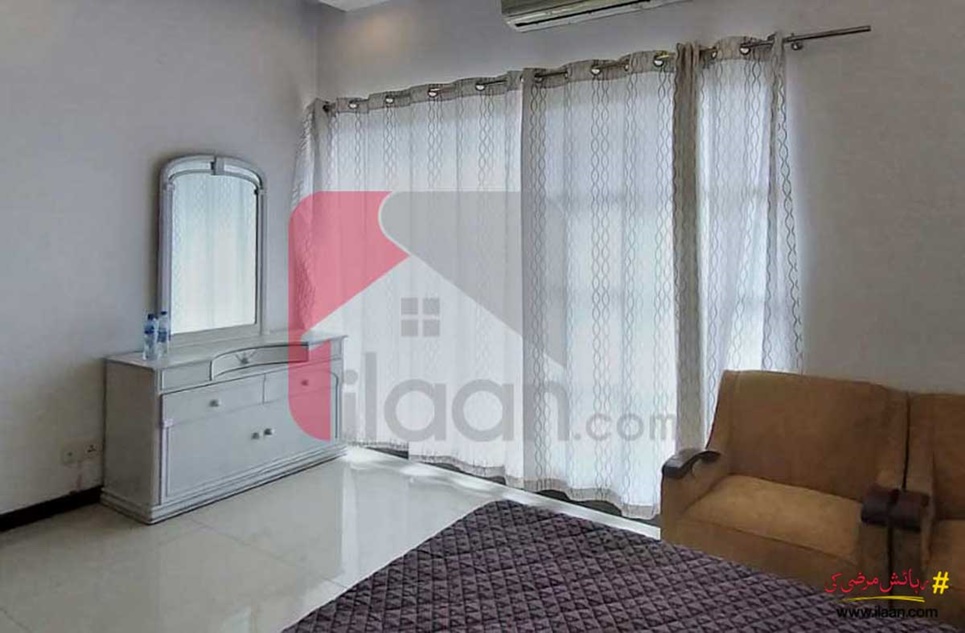 10 Marla House for Rent in Phase 8, DHA Lahore