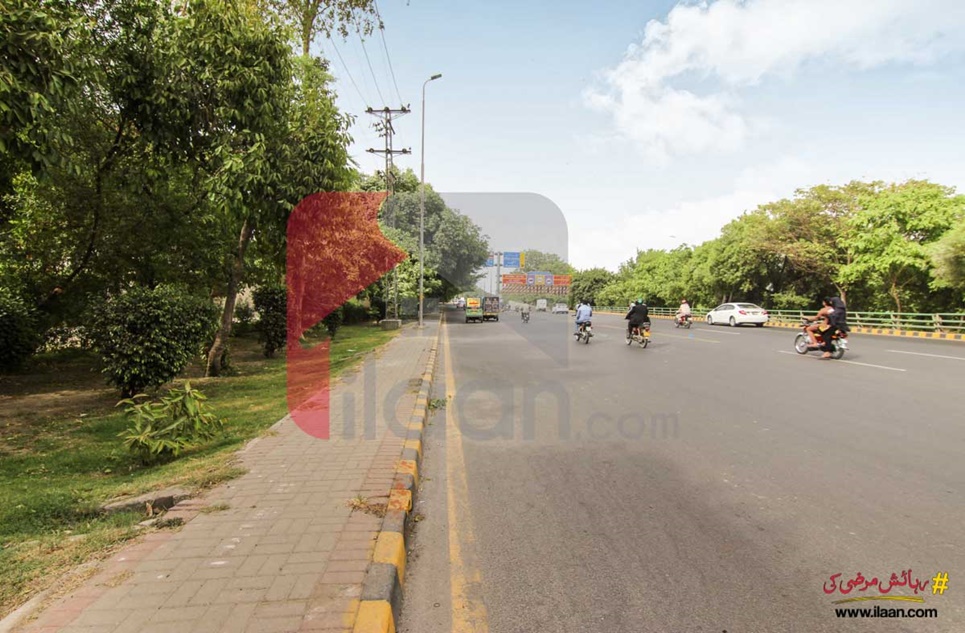396 Sq.ft Shop for Sale in Dharampura, Lahore