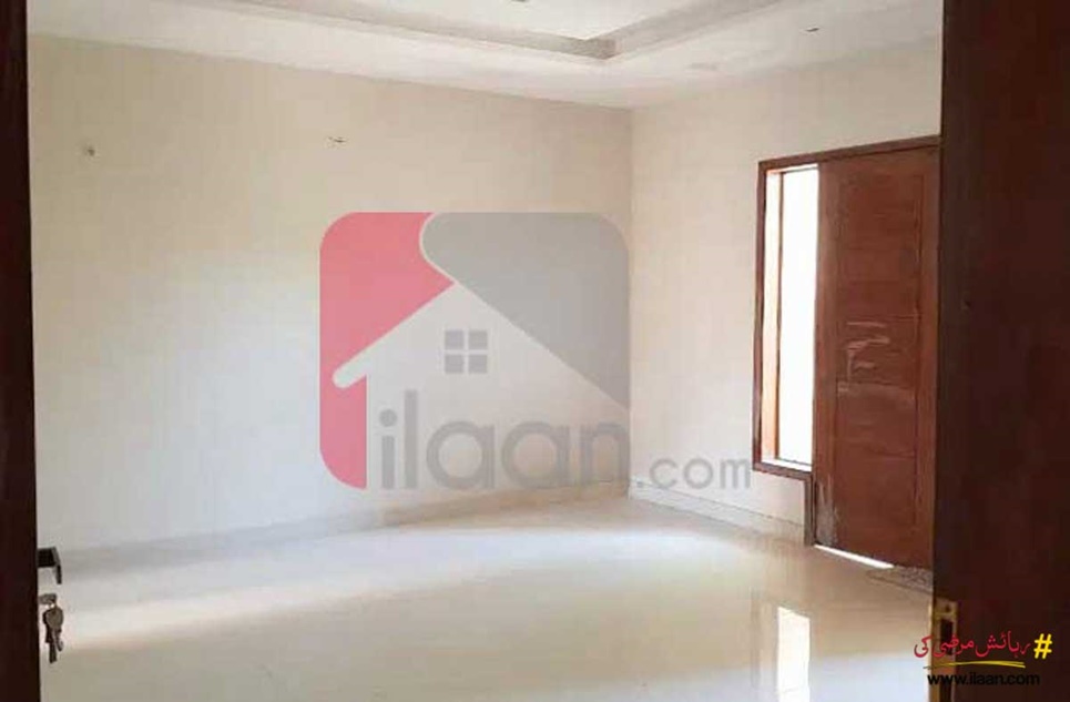 300 Sq.yd House for Sale (First Floor) in Block 2, PECHS, Jamshed Town, Karachi