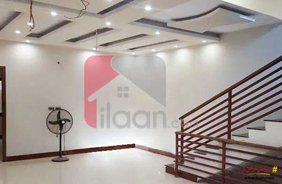 200 Sq.yd House for Sale in Block 2, PECHS, Jamshed Town, Karachi