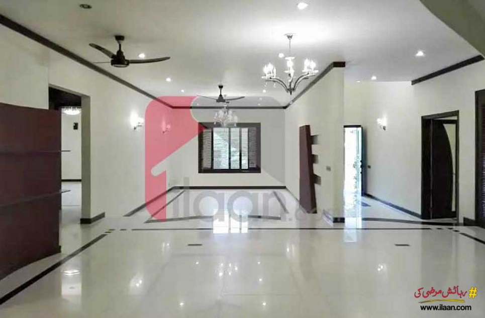 600 Sq.yd House for Sale on Shahrah-e-Faisal, Karachi