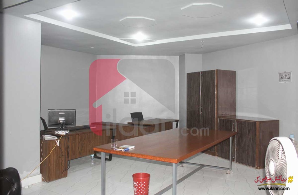 292 Sq.ft Office for Sale (Fourth Floor) in RJ Tower, Mozang Road, Lahore