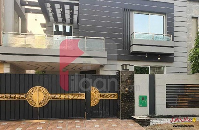 10 Marla House for Sale in Bahria Town, Lahore