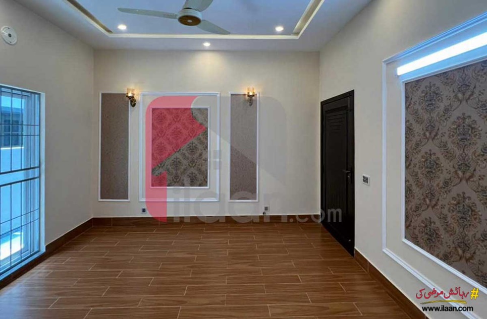 10 Marla House for Sale in Valencia Housing Society, Lahore