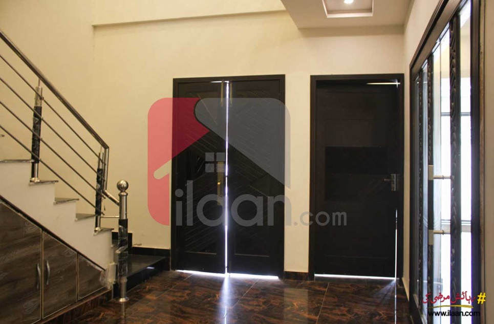 10 Marla House for Sale in Iqbal Avenue, Lahore