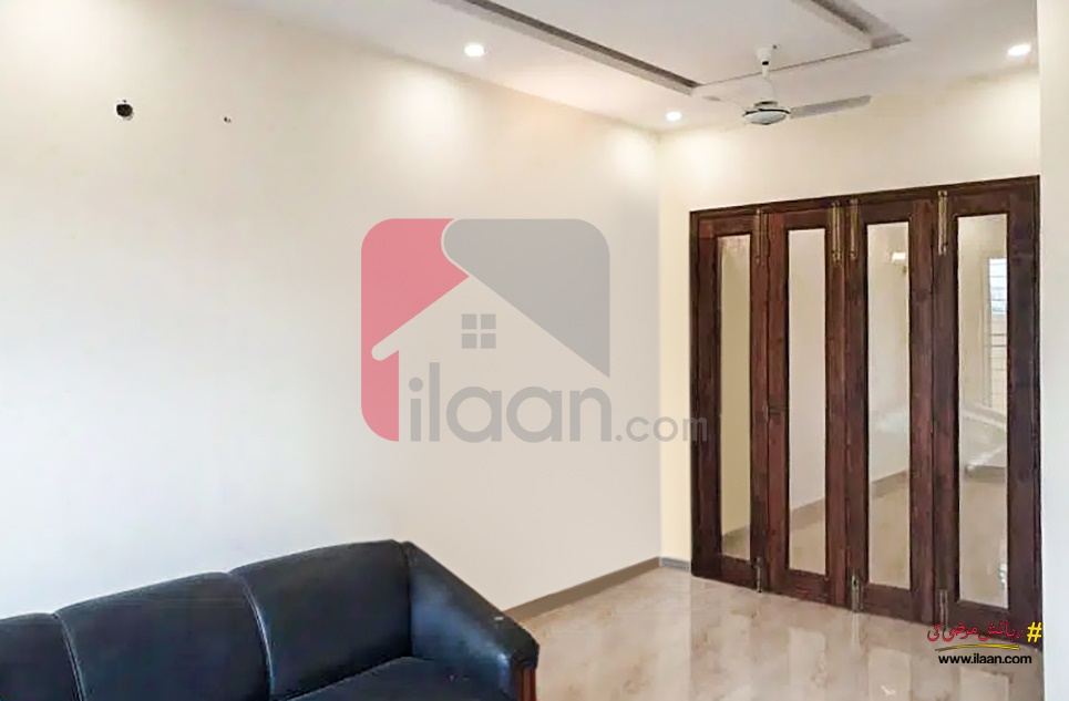 9 Marla House for Rent in Bankers Co-operative Housing Society, Lahore