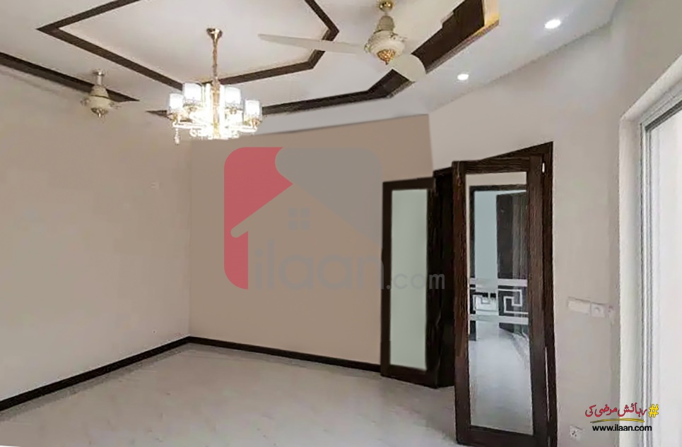 10 Marla House for Rent in Bankers Avenue, Lahore